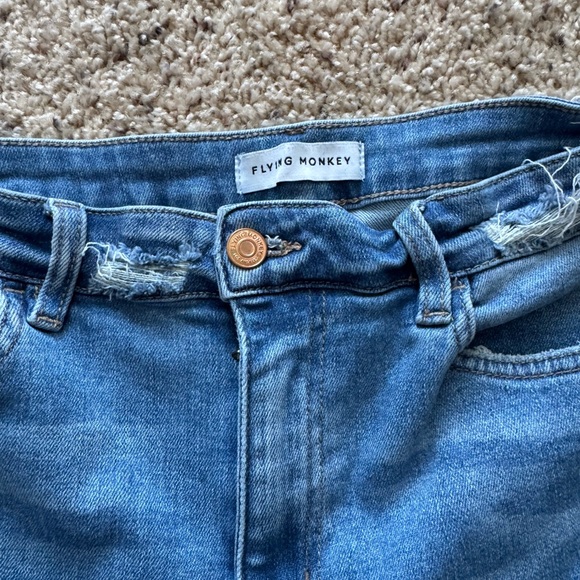 Flying Monkey Distressed High Rise Crop - sz 30 - Picture 3 of 4